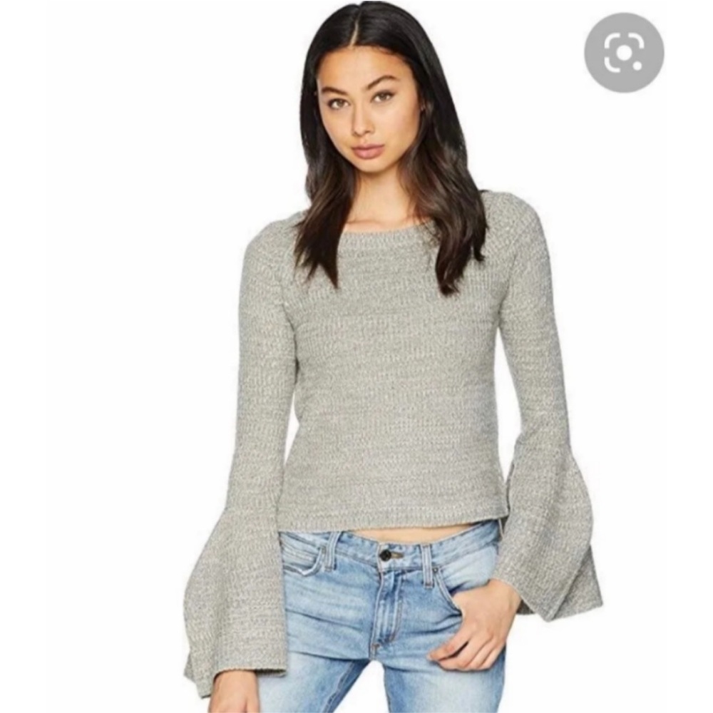 Bell sleeve cropped sweater - Picture 2 of 6